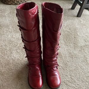 Red Bloom 8.5M Miz Mooz leather and faux lining